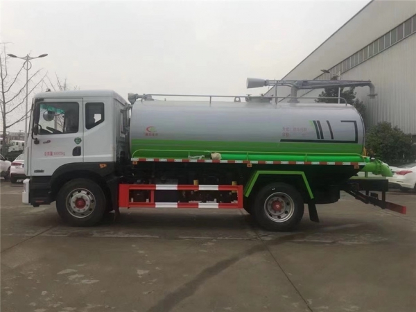 东风D9（13方）吸粪车